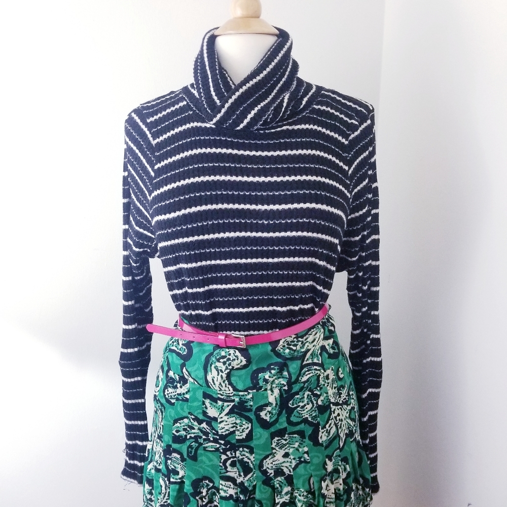 Free People black and white striped turtleneck top Size L